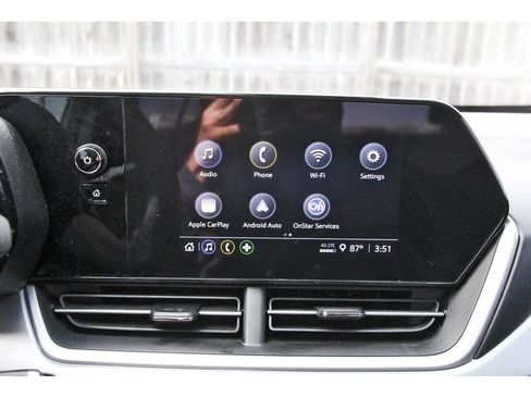 Used 2025 Chevrolet Trax LS w/ LS Convenience Package FWD image 26