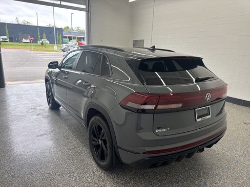 New 2026 Volkswagen Atlas Cross Sport SEL R-Line AWD/4WD image 3