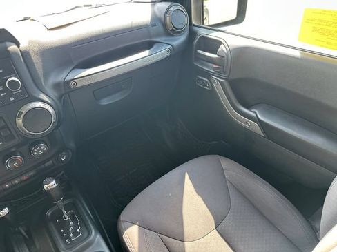 Used 2017 Jeep Wrangler Unlimited Sport w/ Quick Order Package 24S AWD/4WD image 20