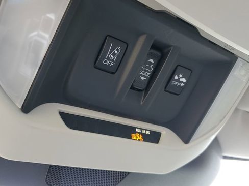 Certified 2023 Subaru Forester Premium AWD/4WD image 22