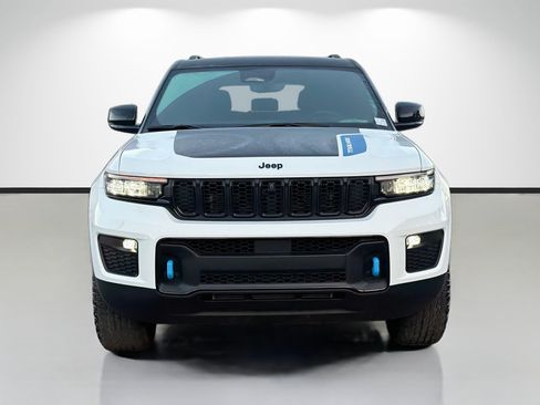 Used 2024 Jeep Grand Cherokee Trailhawk AWD/4WD image 8