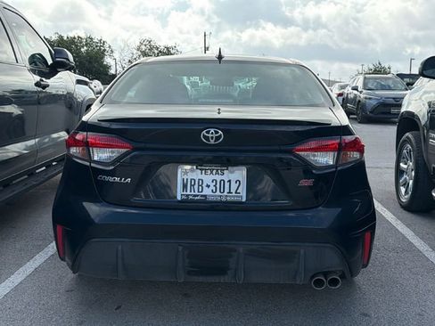 Certified 2025 Toyota Corolla SE w/ SE Premium Package FWD image 6