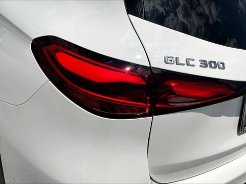 New 2025 Mercedes-Benz GLC 300 GLC 300 image 6