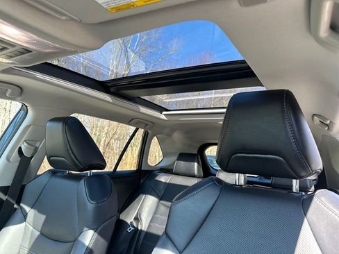 Used 2023 Toyota RAV4 Limited image 45