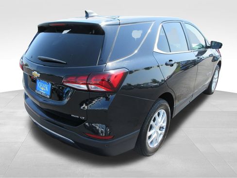 Used 2024 Chevrolet Equinox LT AWD/4WD image 5