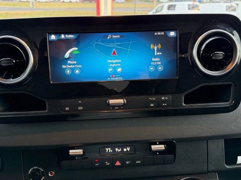 Used 2019 Mercedes-Benz Sprinter 170 image 6