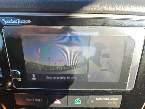 Used 2018 Mitsubishi Outlander GT image 32