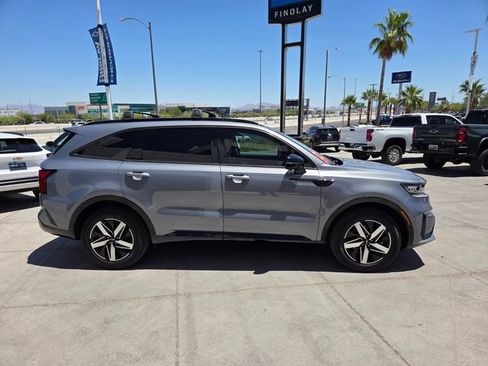 Used 2023 Kia Sorento S w/ Panoramic Sunroof Package FWD image 7