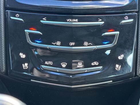 Used 2019 Cadillac XTS Luxury image 20