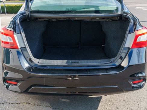 Used 2019 Nissan Sentra SV image 8