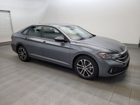 Used 2024 Volkswagen Jetta Sport FWD image 11