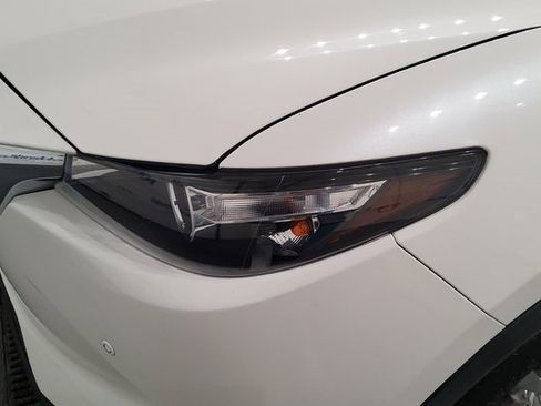 Used 2018 MAZDA CX-9 Touring w/ Touring Premium Package image 7