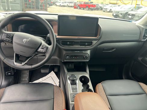 Used 2025 Ford Bronco Sport Outer Banks w/ Outer Banks Tech Package+ image 9