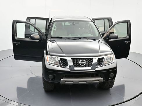 Used 2019 Nissan Frontier SV image 42