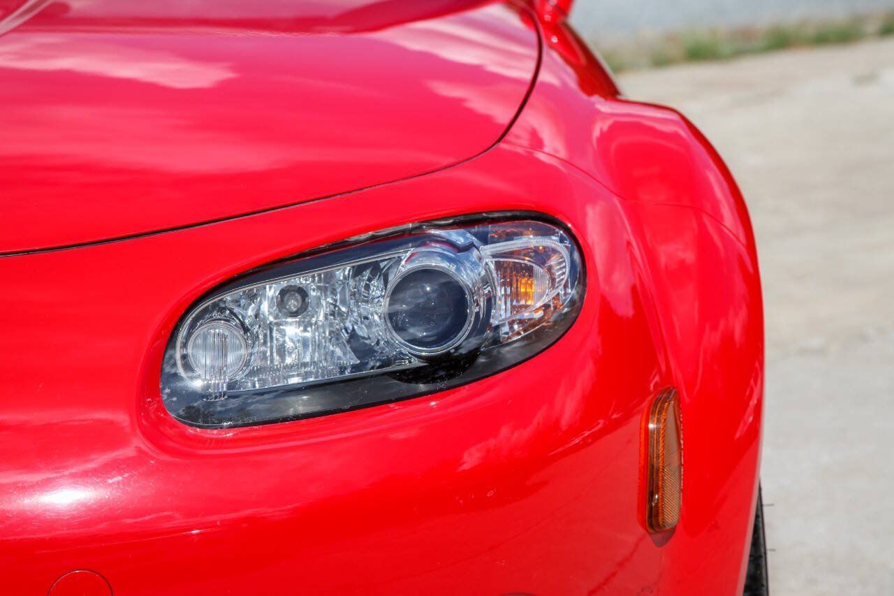 Used 2007 MAZDA MX-5 Miata Grand Touring w/ Premium Pkg RWD image 5