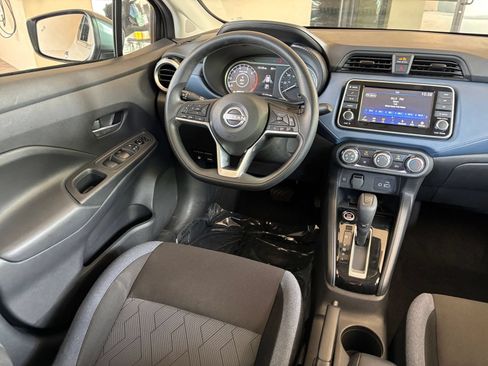 Used 2025 Nissan Versa SV FWD image 32