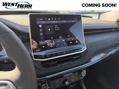 Used 2026 Jeep Compass Limited image 8