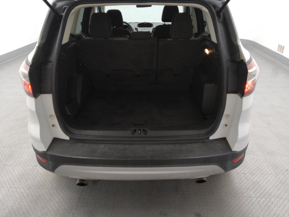 Used 2017 Ford Escape SE FWD image 29