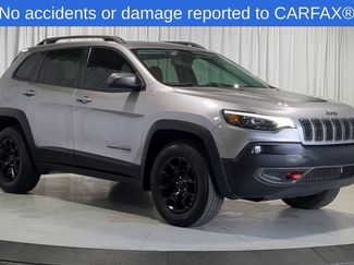 Used 2020 Jeep Cherokee Trailhawk w/ Cold Weather Group AWD/4WD video 2