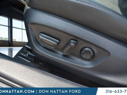 Used 2024 Toyota Camry XSE FWD image 17