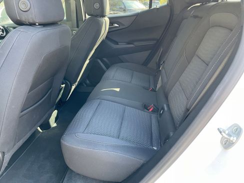 Used 2025 Chevrolet Equinox LT image 24