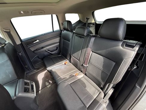 Used 2023 Volkswagen Atlas SEL AWD/4WD image 13