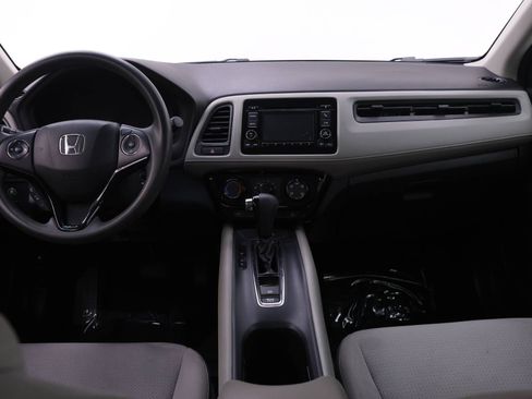 Certified 2022 Honda HR-V LX image 5
