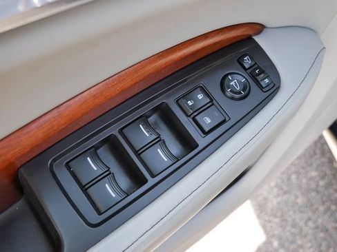Used 2017 Acura MDX SH-AWD w/ Advance Package image 13