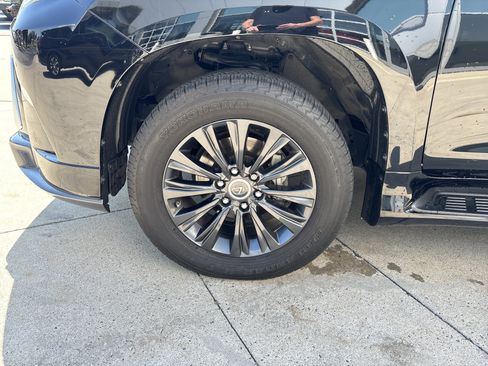 Used 2021 Lexus GX 460 Premium AWD/4WD image 35