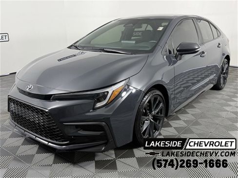 Used 2023 Toyota Corolla SE image 1
