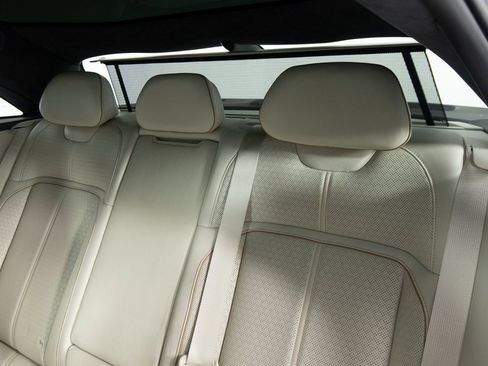 Used 2022 Lucid Air Grand Touring image 31