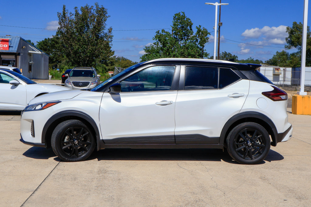 Used 2022 Nissan Kicks SV FWD image 23