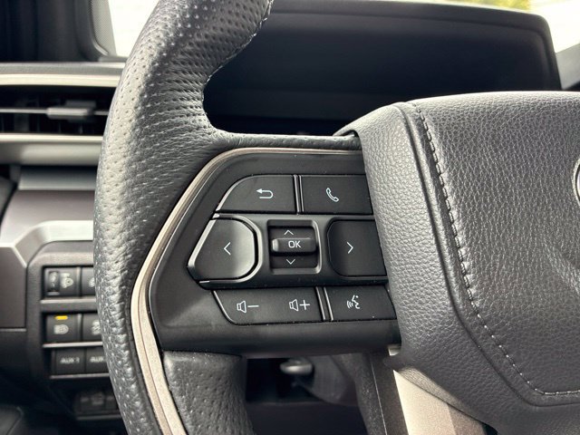 Used 2025 Toyota Tacoma TRD Off-Road w/ TRD Off Road Upgrade Package AWD/4WD image 27