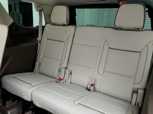 Used 2022 GMC Yukon Denali AWD/4WD image 23