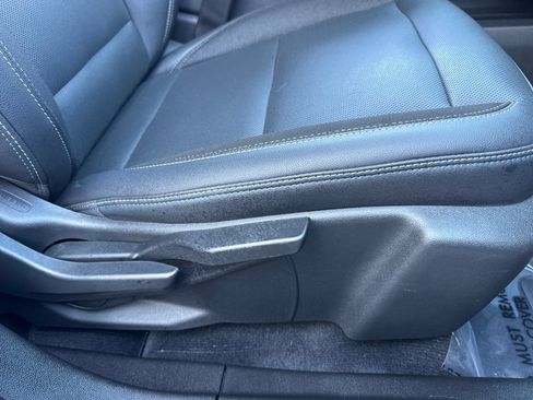 Used 2024 Chevrolet Equinox EV LT FWD image 23