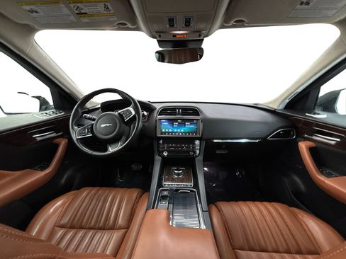 Used 2019 Jaguar F-PACE Portfolio AWD/4WD image 11