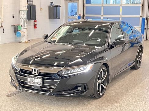 Used 2022 Honda Accord Sport image 4