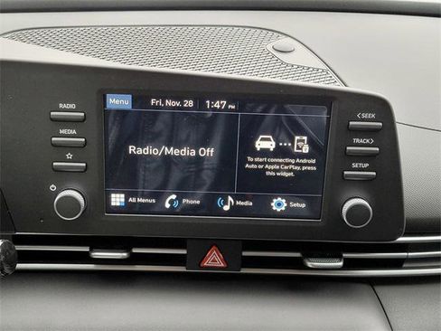 New 2026 Hyundai Elantra SE image 13