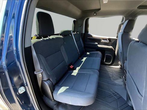 Used 2022 Chevrolet Silverado 1500 LT w/ Protection Package AWD/4WD image 24