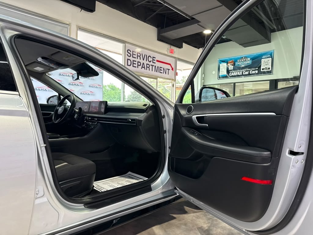 Used 2025 Hyundai Sonata SEL FWD image 42