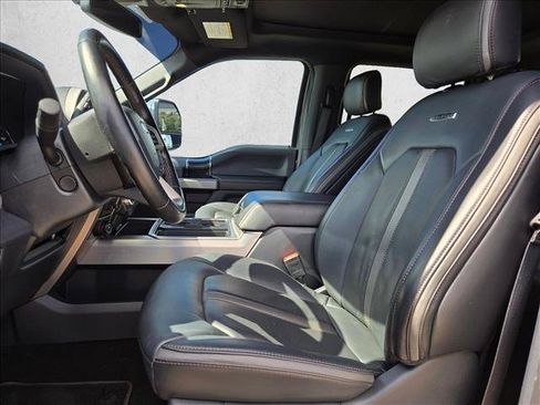 Used 2022 Ford F350 Platinum w/ Tremor Off-Road Package AWD/4WD image 17