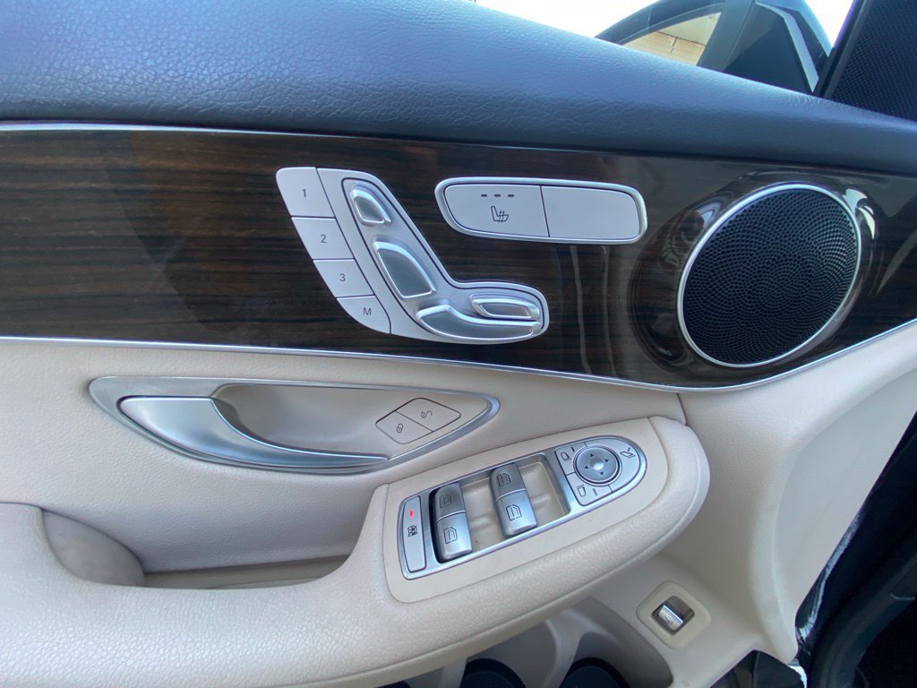 Used 2016 Mercedes-Benz GLC 300 4MATIC image 13