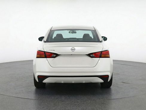 Used 2025 Nissan Altima 2.5 SV image 7