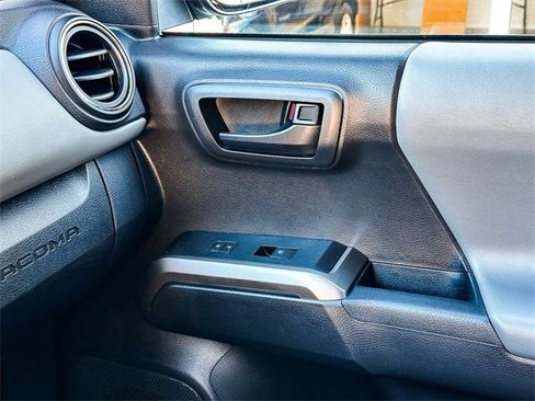 Used 2022 Toyota Tacoma SR5 image 24