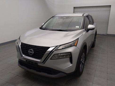 Used 2022 Nissan Rogue SV image 15