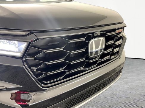 Used 2024 Honda Pilot TrailSport image 33