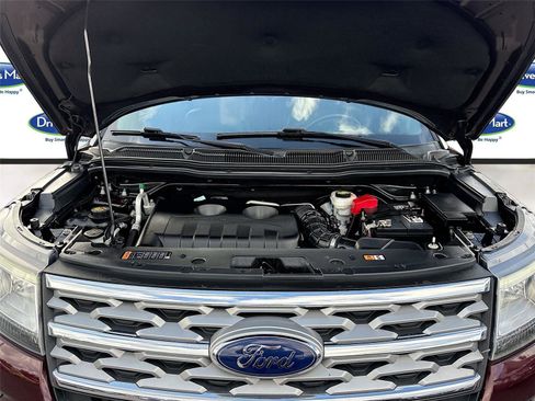 Used 2018 Ford Explorer Limited w/ Equipment Group 301A AWD/4WD image 32