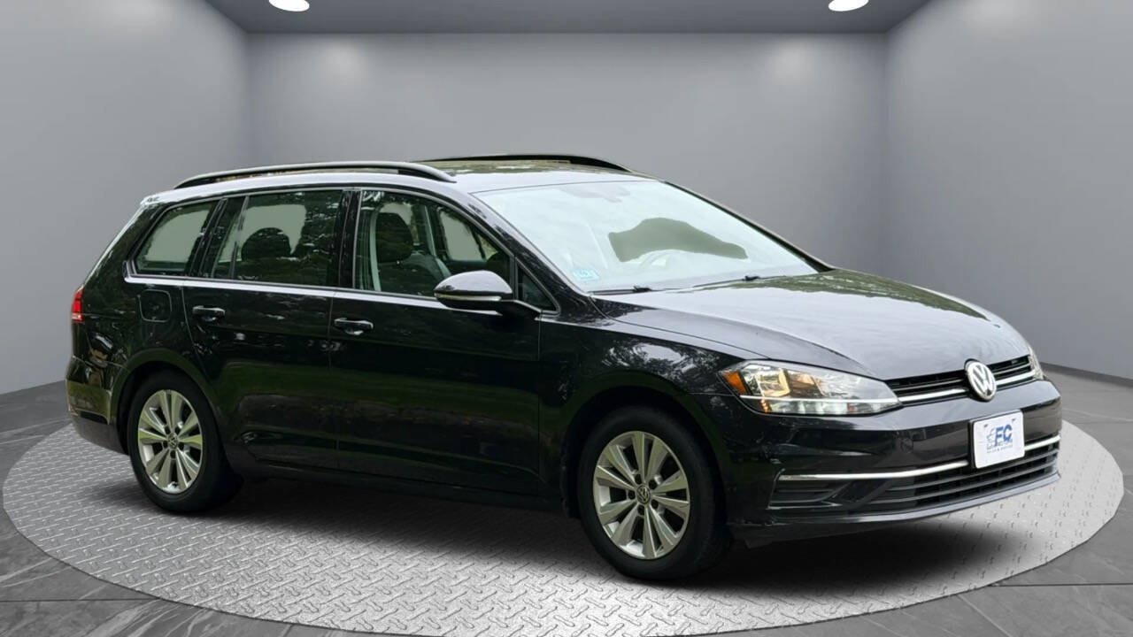 Used 2019 Volkswagen Golf S AWD/4WD image 4