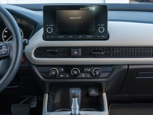 Used 2025 Honda HR-V LX image 21