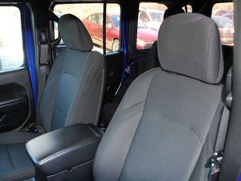 Used 2020 Jeep Wrangler Unlimited Sport S image 16